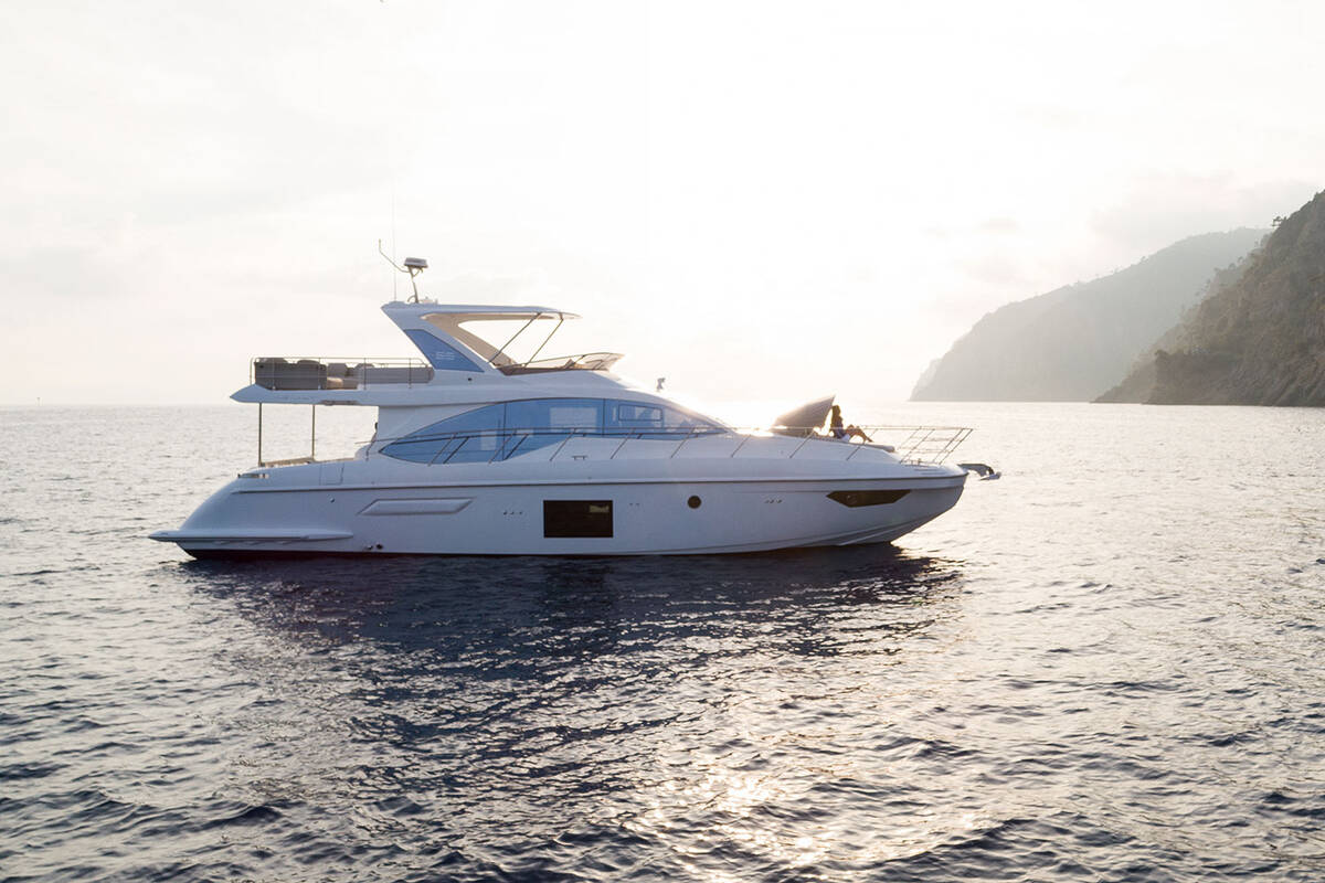 Exterior Azimut 55 Fly 2018