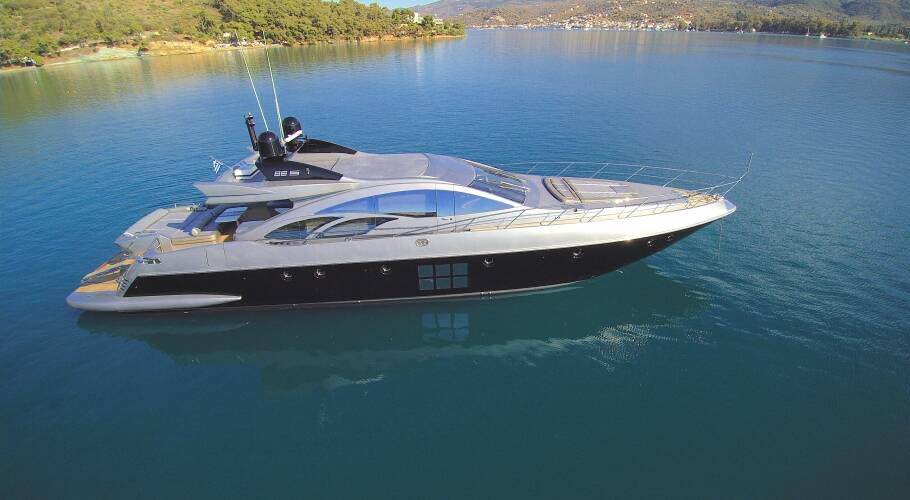 Exterior Azimut 86S