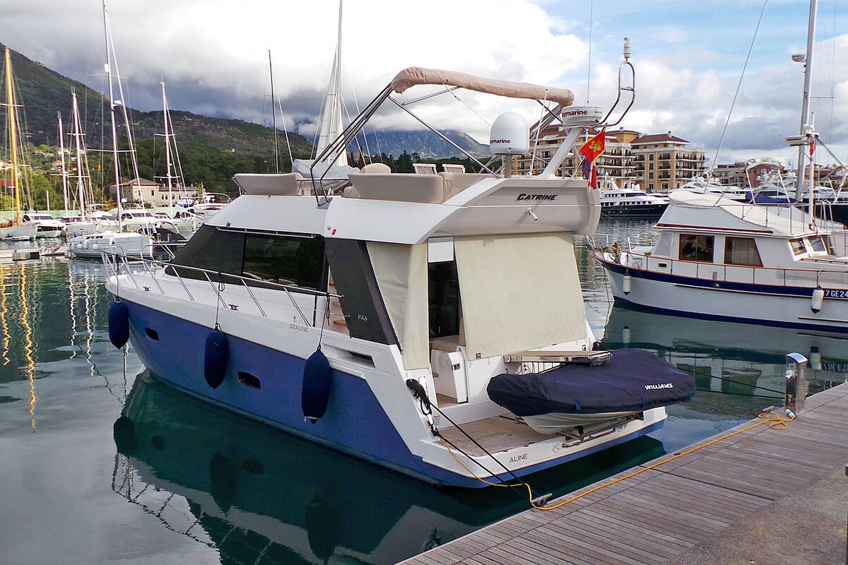 Exterior Sealine F46 (2009)