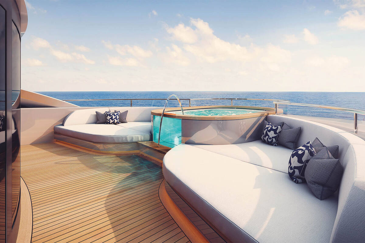 Spa pool on sundeck