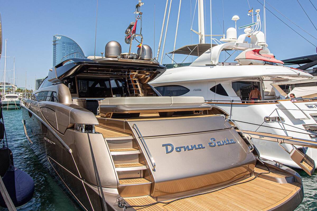 Exterior Riva 88 Domino Super  <br/>M/Y "Donna Santa" 2016