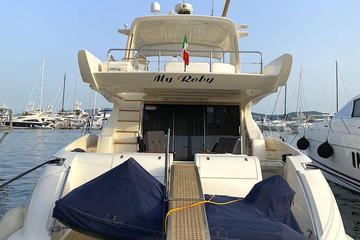 Exterior Azimut 62