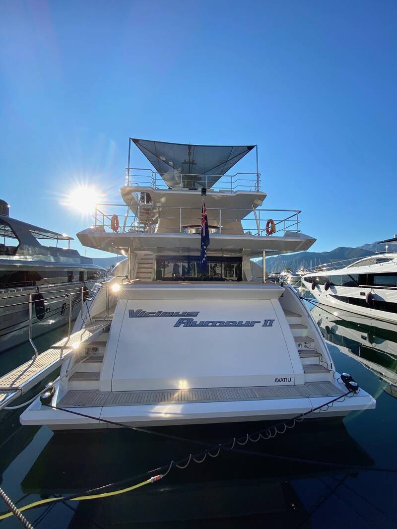 Exterior Azimut Grande 35METRI