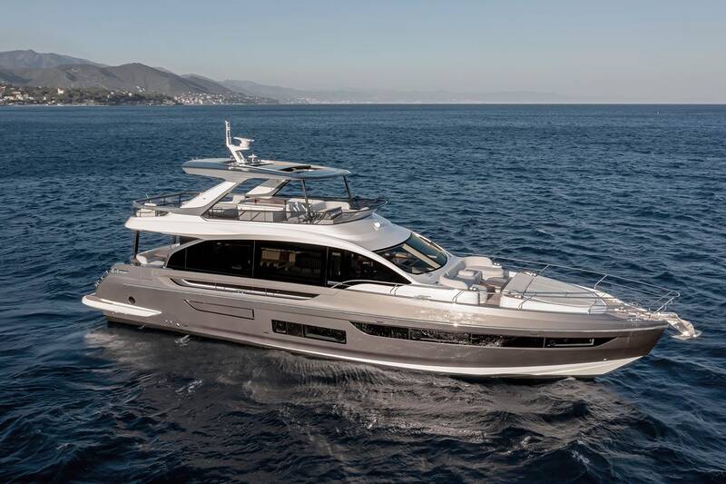 Exterior Azimut 72 Fly