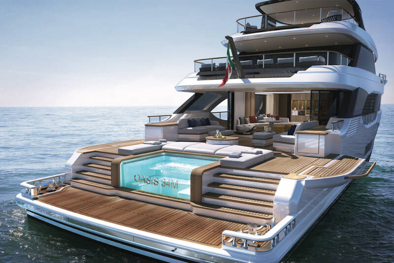 Beach club on aft