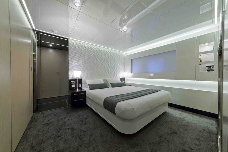 Guest cabin