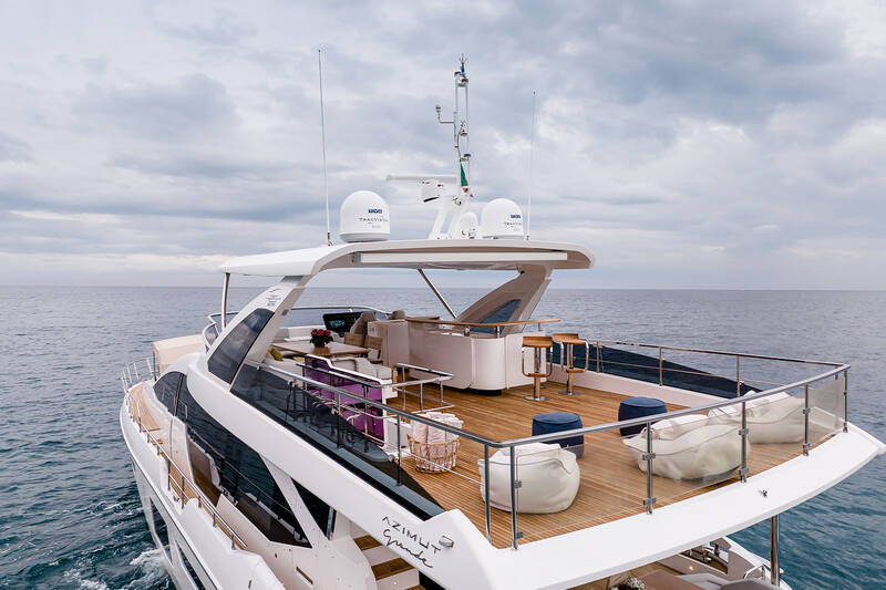 Flybridge 