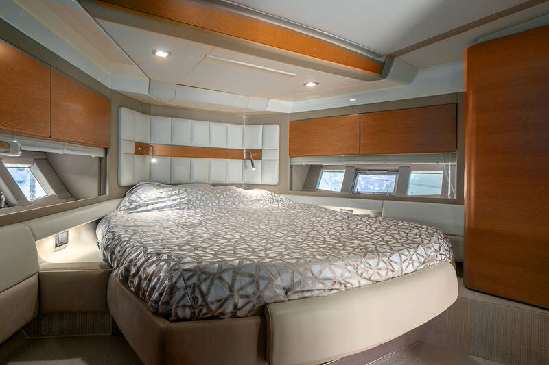 Bow VIP cabin