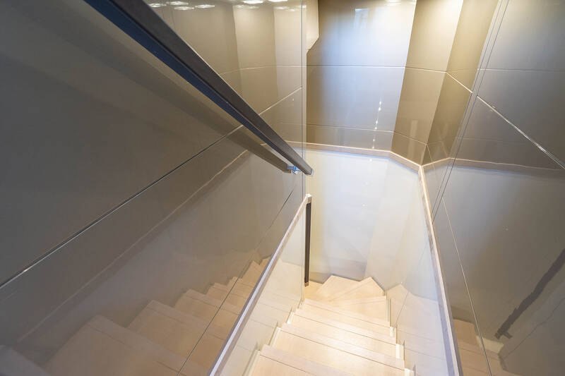 Steps to lower deck