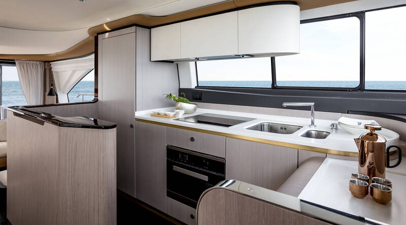 Galley on maindeck