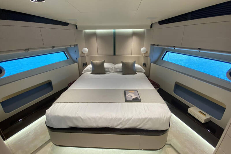 Double guest cabin
