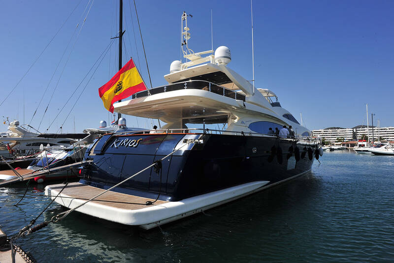 Exterior Astondoa 102 GLX - 2006