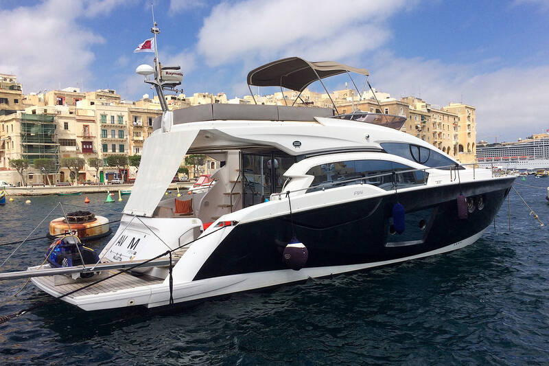 Exterior Sessa F54