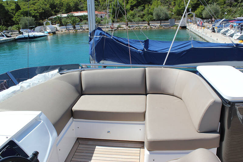 Flybridge