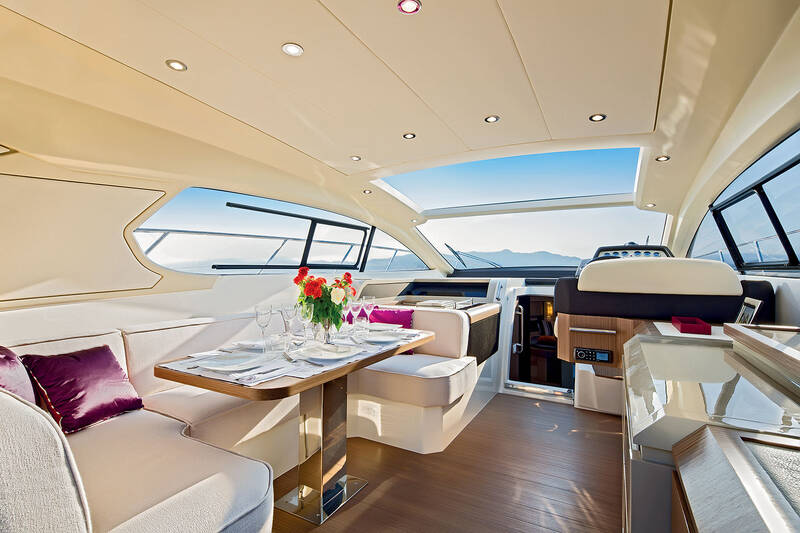 Salon on the main deck (Coupe version)