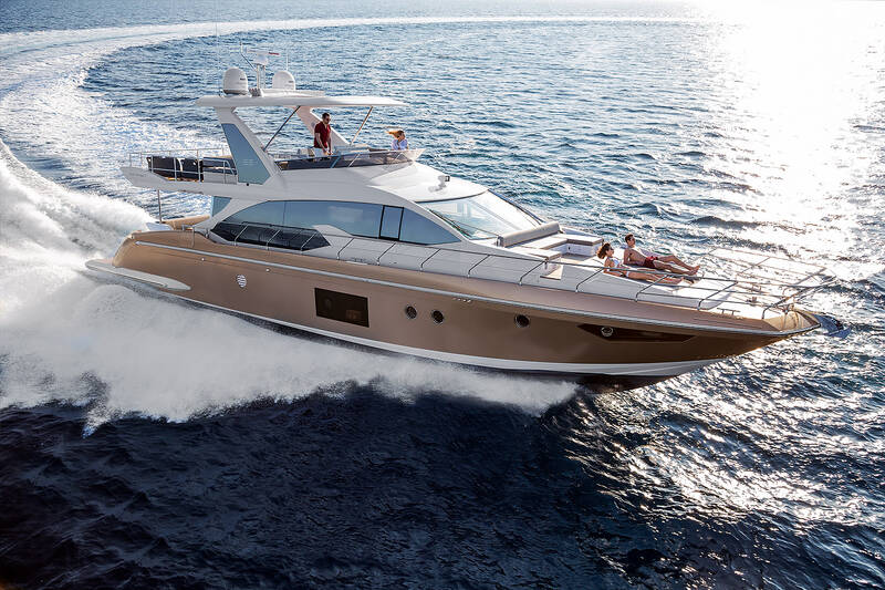 Exterior Azimut 66F