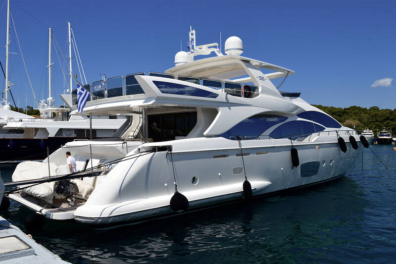 Azimut 95 M/Y JESTER - refit 2017