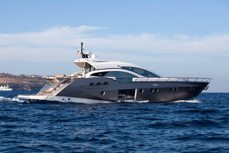 Exterior Sessa C68, 2011