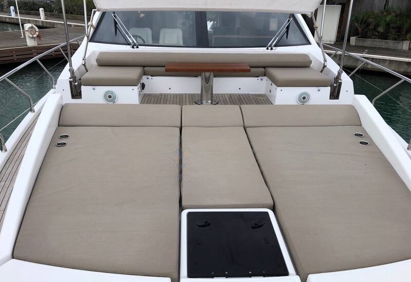 Bow deck