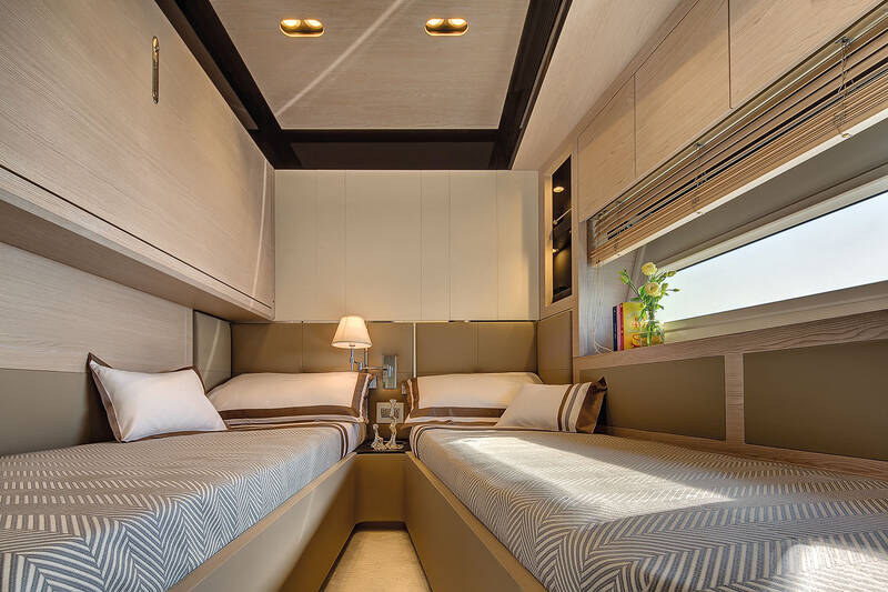 Guest cabin