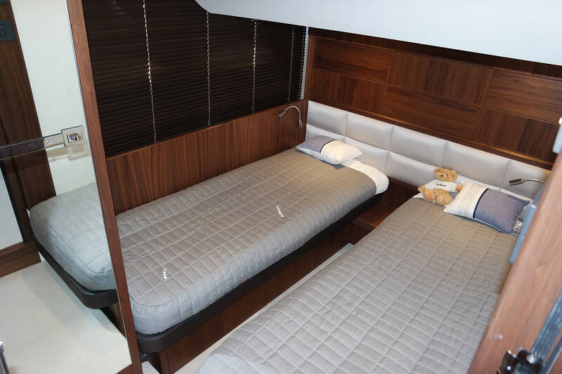 Guest cabin