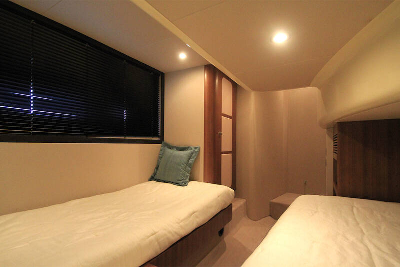 Guest cabin