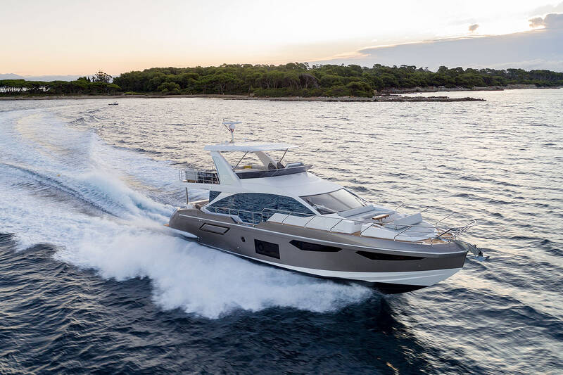 Azimut 60 Fly