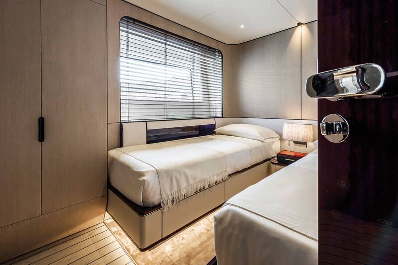 Guest cabin