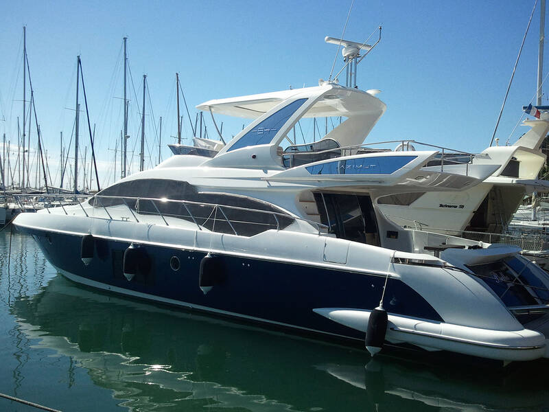 Exterior Azimut 64 2013