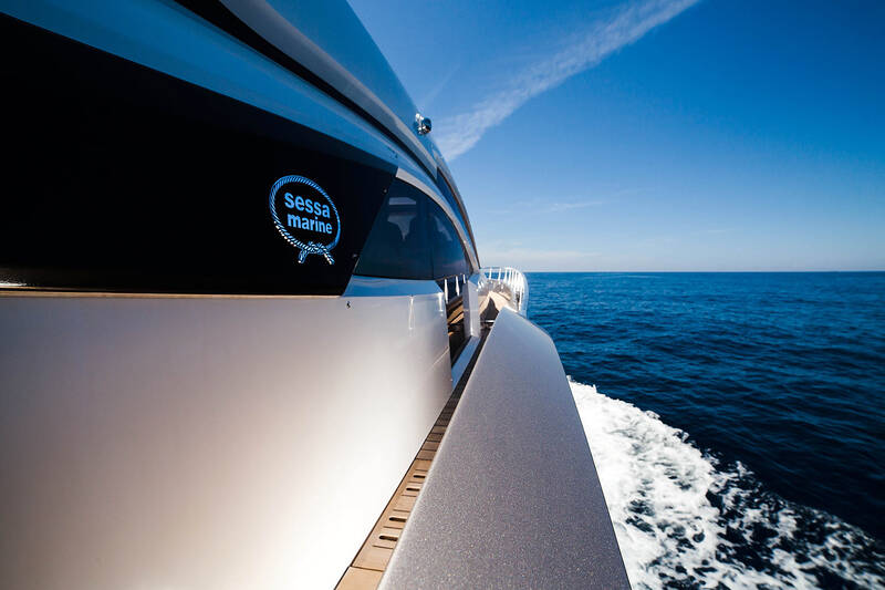 Side deck