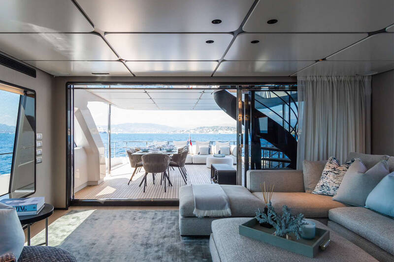 Salon on upper deck