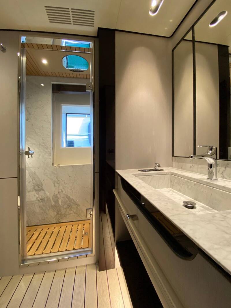 VIP bathroom