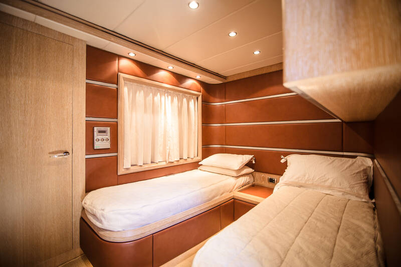 Azimut 98 Leonardo