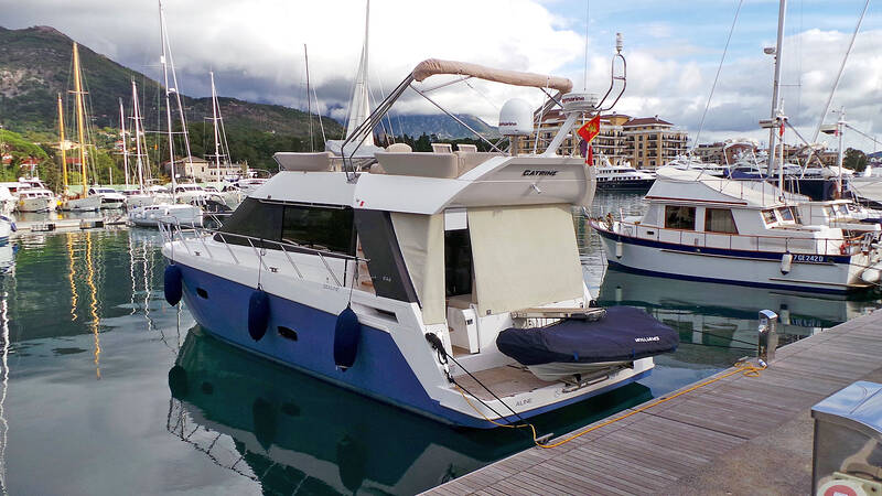 Exterior Sealine F46 (2009)