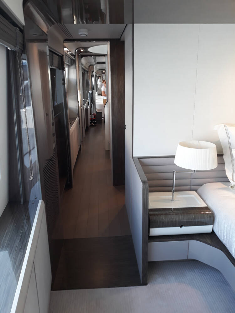 Access to master cabin
