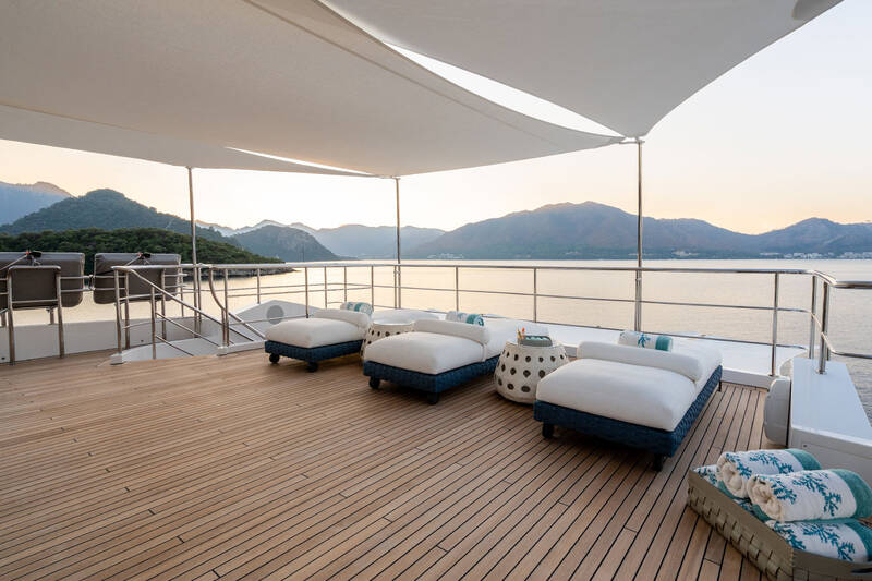 Sunbathing area on the sundeck