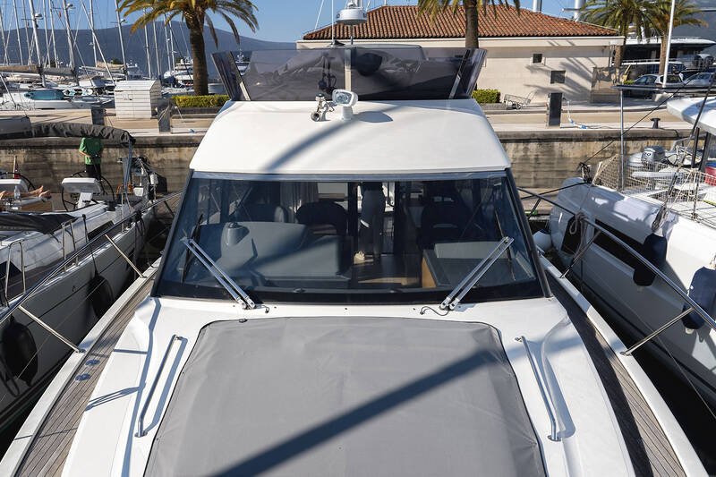 Bow deck