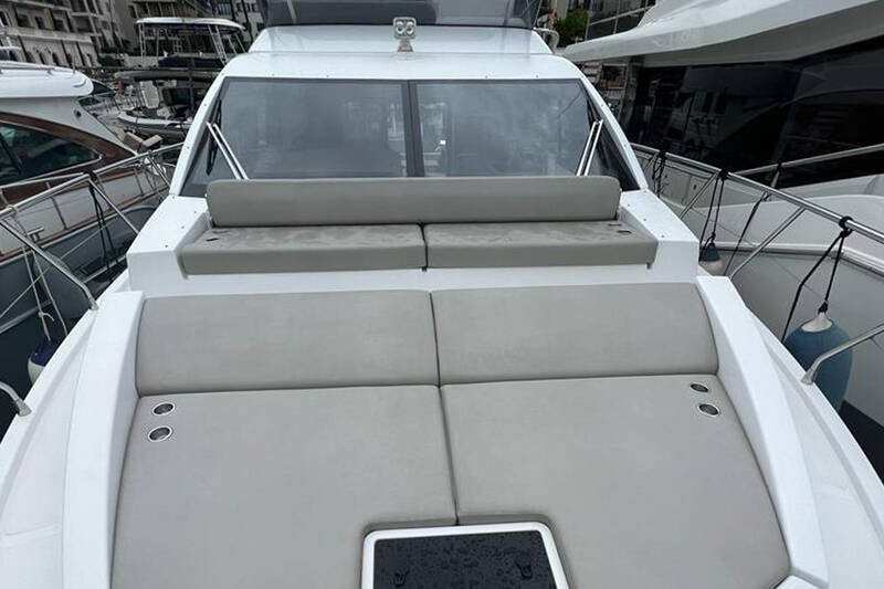Bow deck