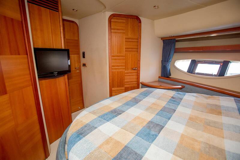VIP cabin (bow)