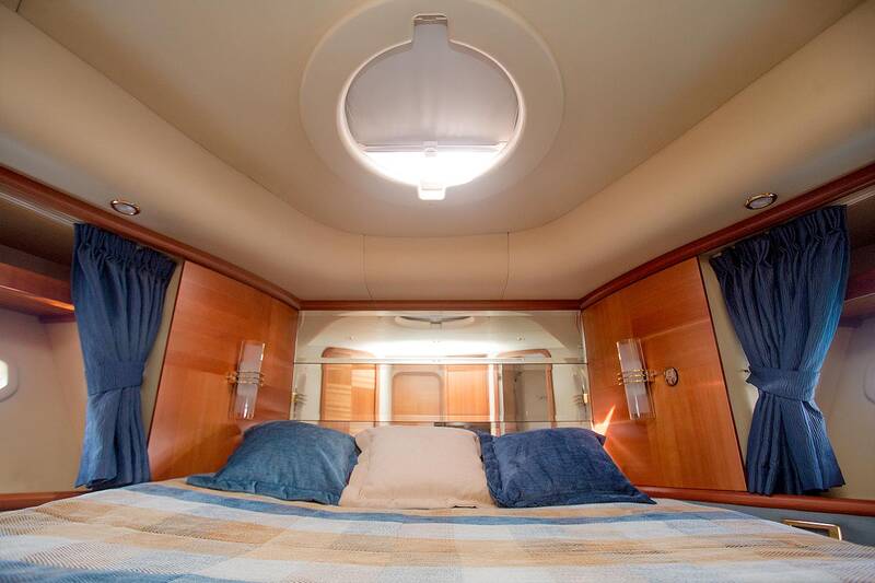 VIP cabin (bow)