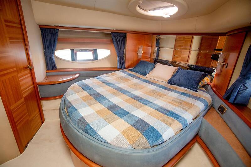VIP cabin (bow)