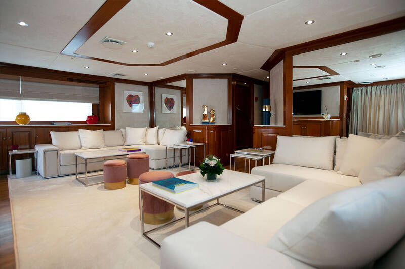 Salon on the upper deck 