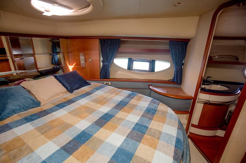 VIP cabin (bow)