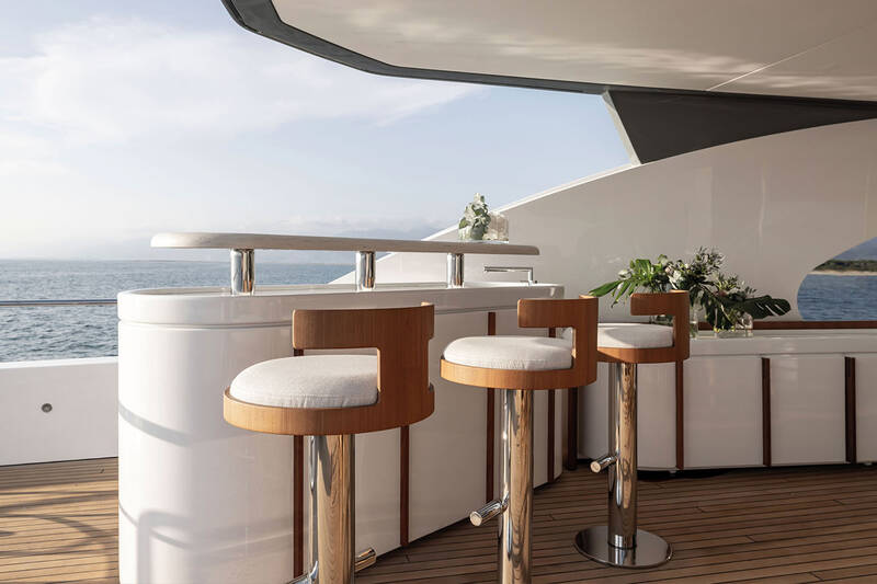 Bar on aft upper deck