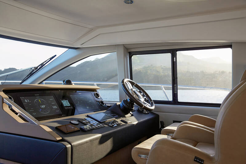 Main helm station