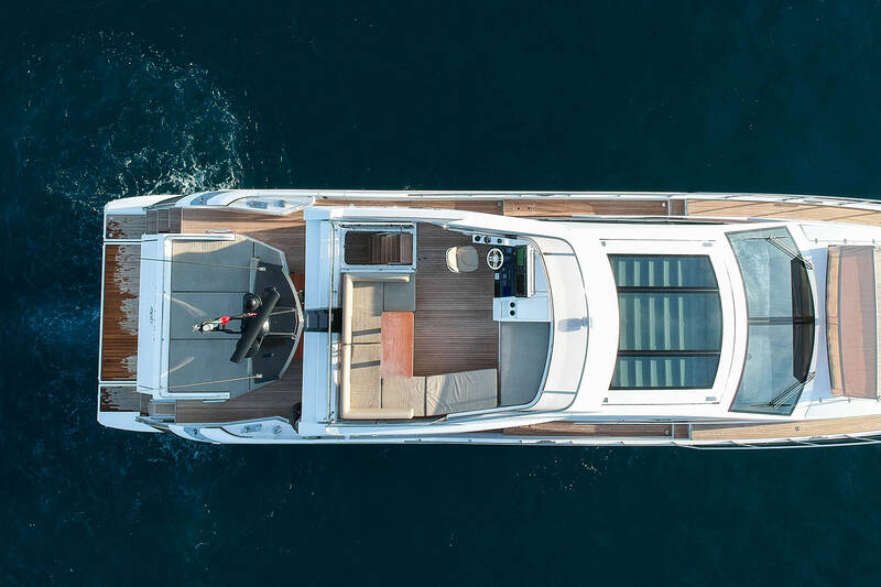 Exterior Azimut 77S "SOPHIE"