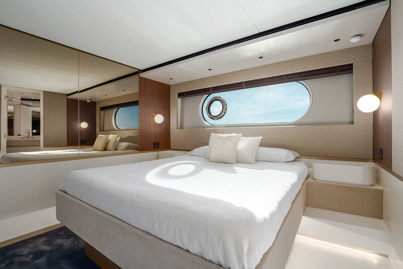 Second VIP cabin on port side