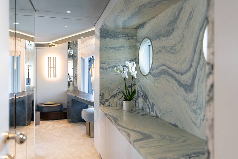 Access to master cabin