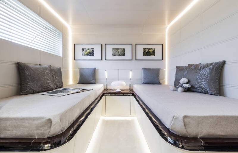 Guest cabin