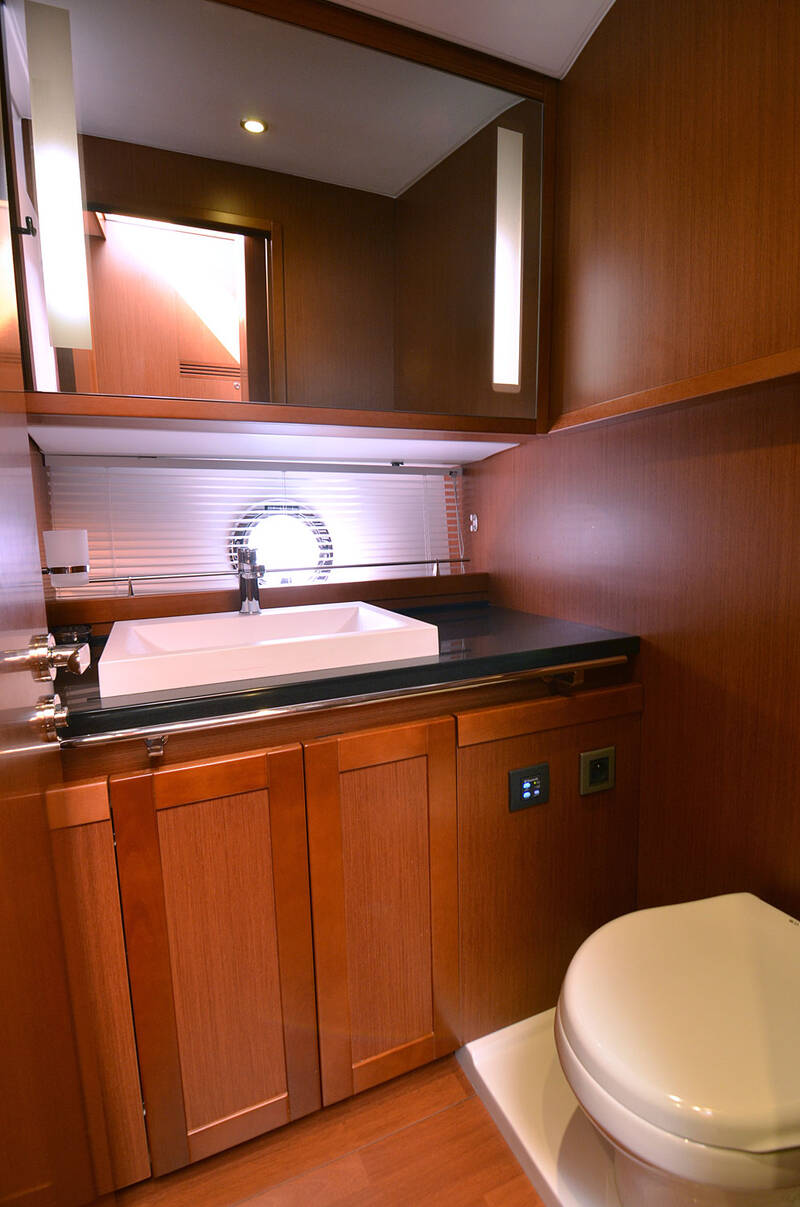Master cabin bathroom